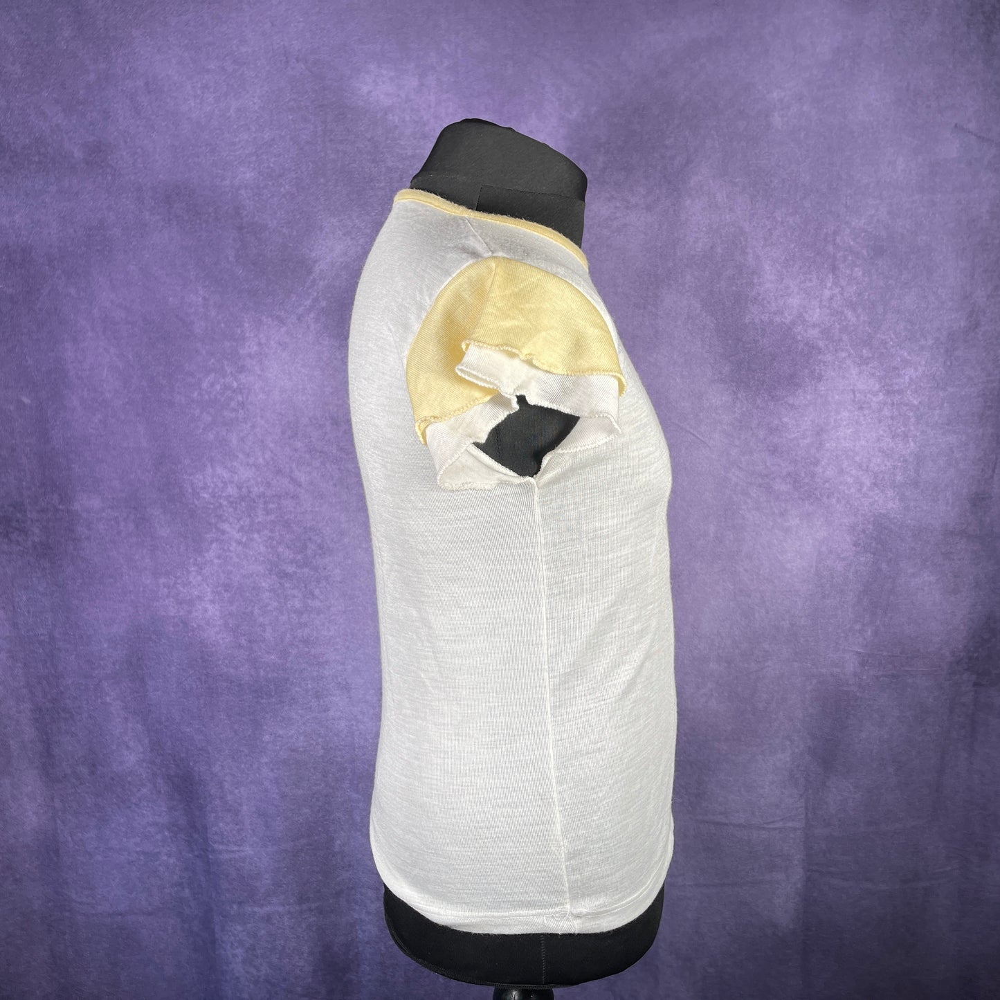 Vintage 1970s/80s Slim Fit Stretchy White Yellow Ring T-Shirt Mens XS