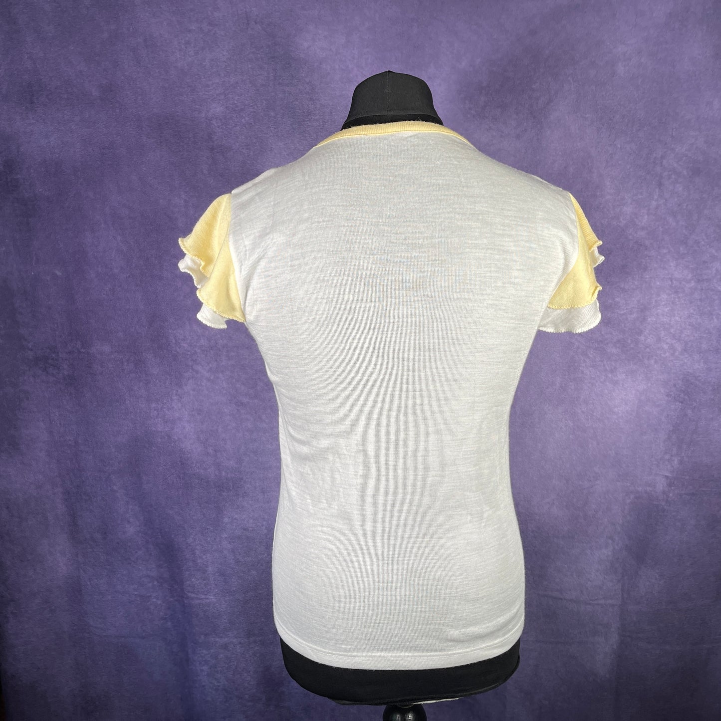 Vintage 1970s/80s Slim Fit Stretchy White Yellow Ring T-Shirt Mens XS