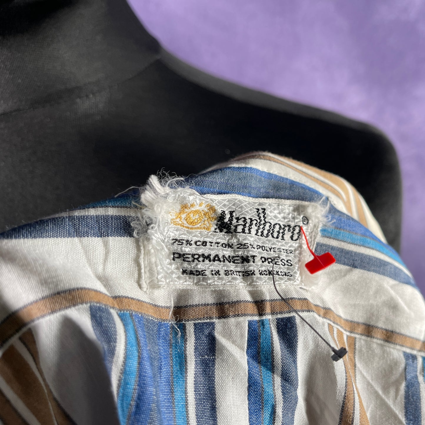 Vintage Mens 1970s 80s Marlboro Dagger Shirt White Blue Brown