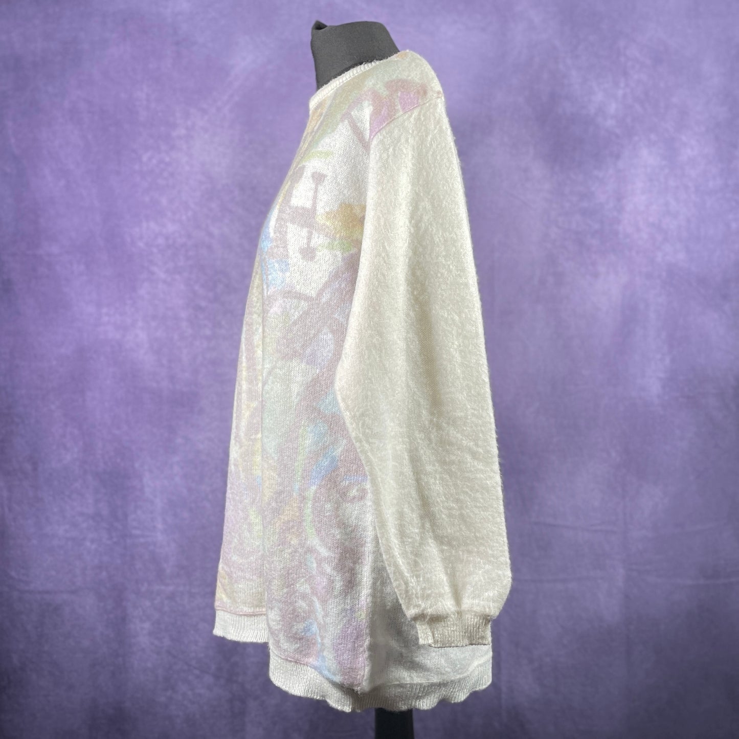 Vintage 1980s Ladies Womens Soft White Muti-coloured Floral Sweater Jumper Shoulder Pads