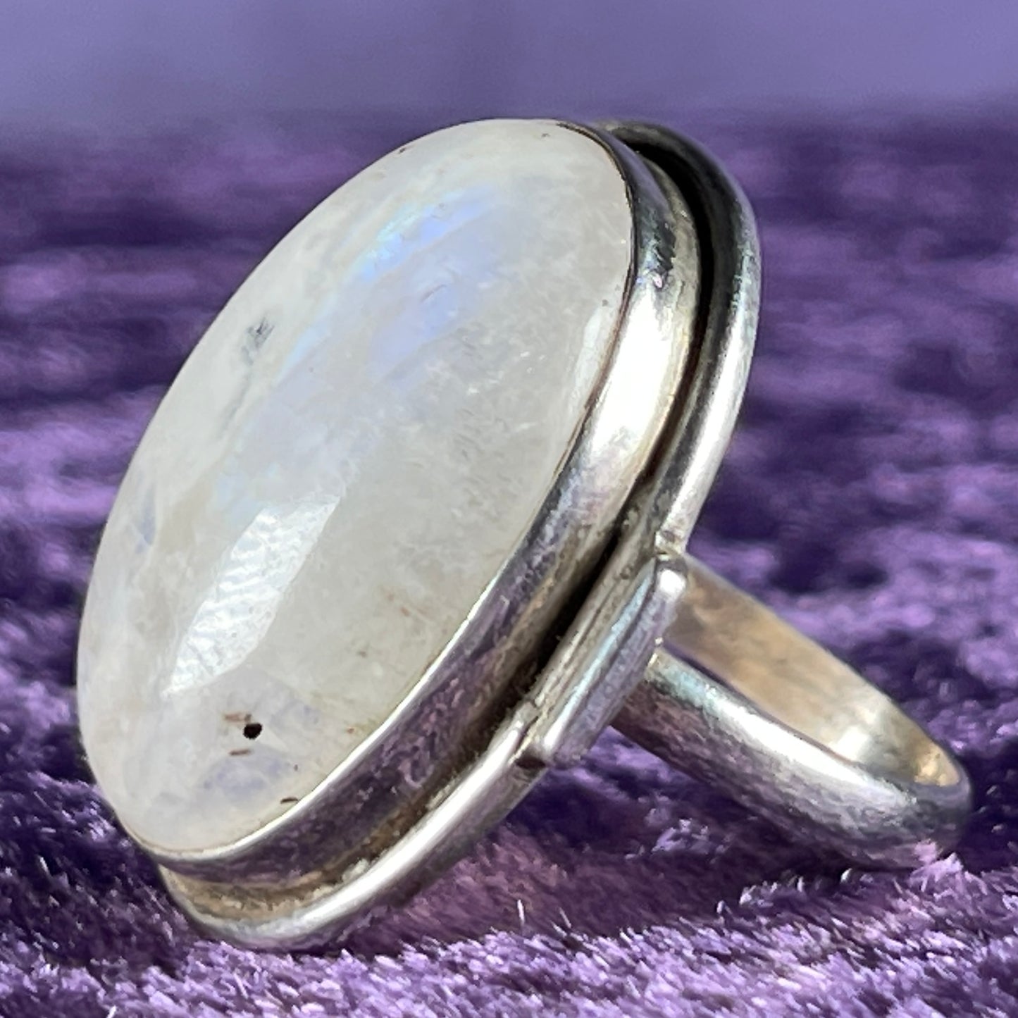 Vintage Sterling Silver 925 Large Oval Moonstone Ring Size R.5 / 8.75