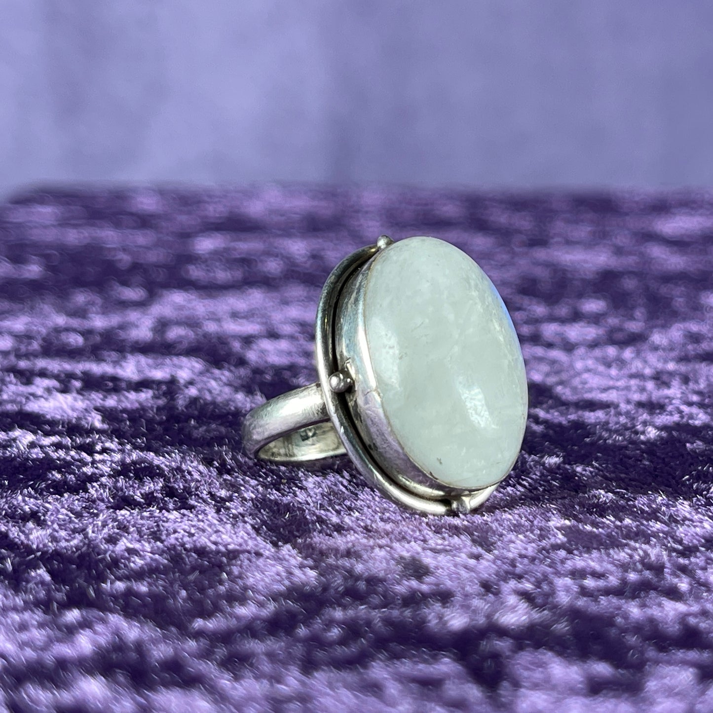 Vintage Sterling Silver 925 Large Oval Single Bead Ring Size R / 8