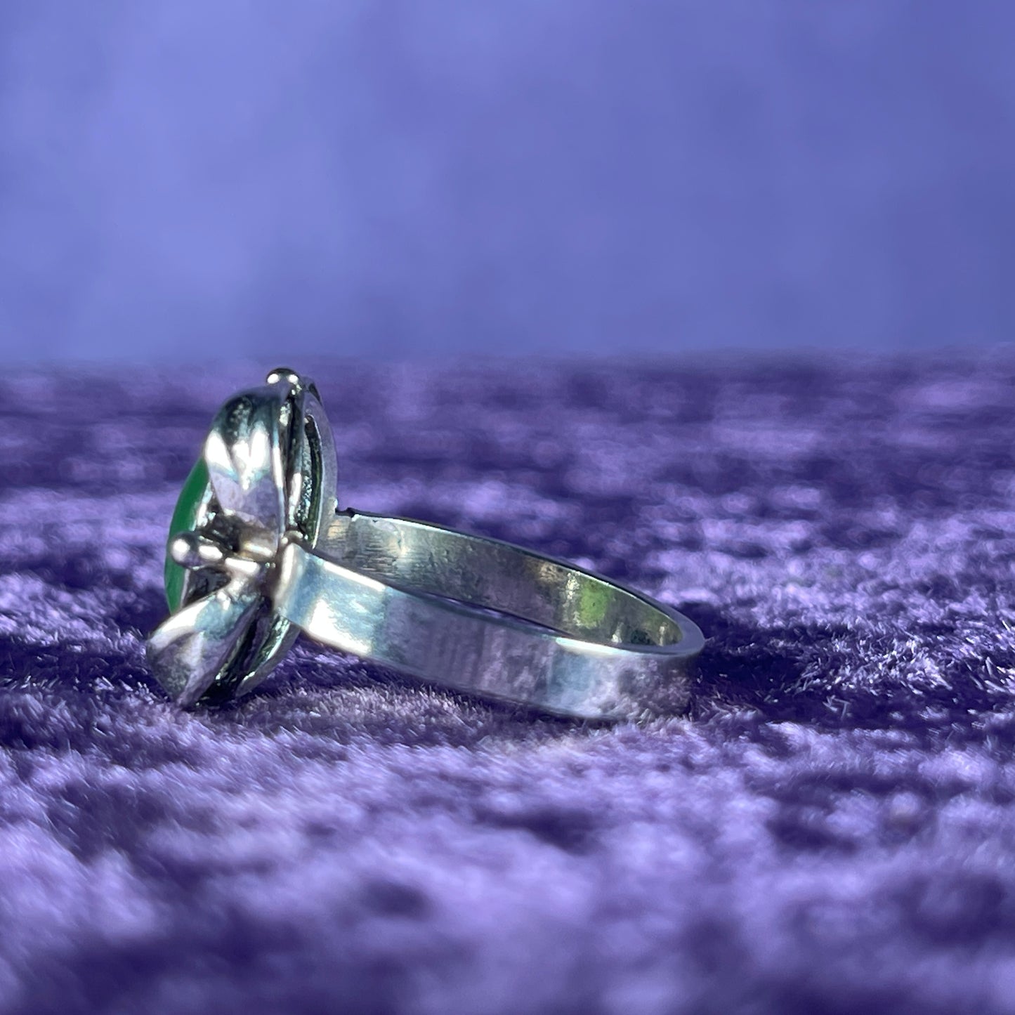 Native American Sterling Silver Green Stone Ring Size Q / 8.25