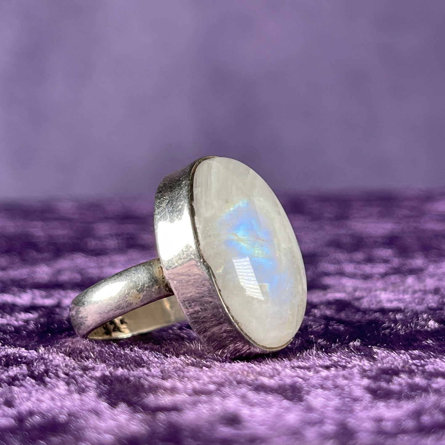 Vintage Sterling Silver 925 Simple Large Oval Moonstone Ring Size P.75 / 8