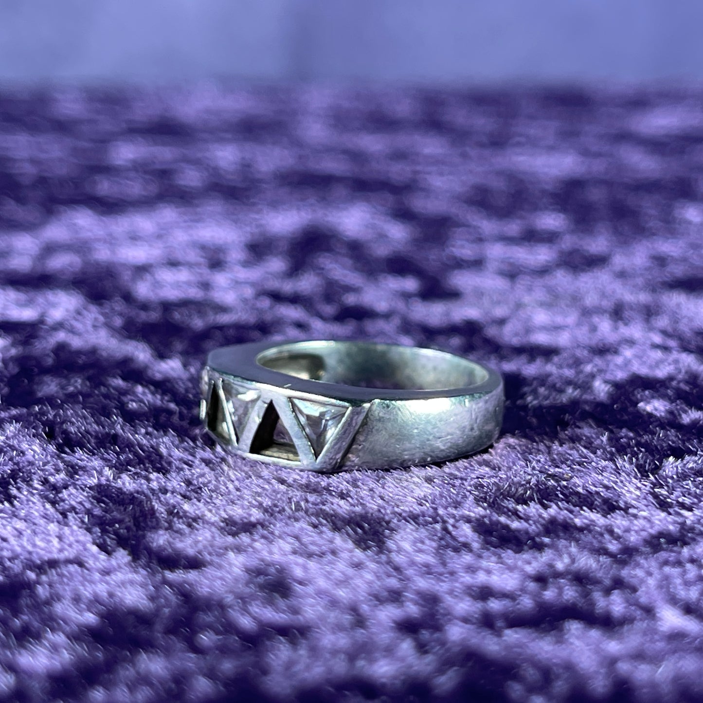 Vintage Sterling Silver 925 CZ Triangle Silver Ring Size N / 6.75