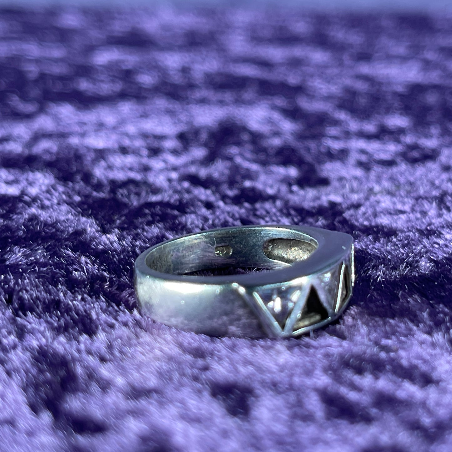 Vintage Sterling Silver 925 CZ Triangle Silver Ring Size N / 6.75