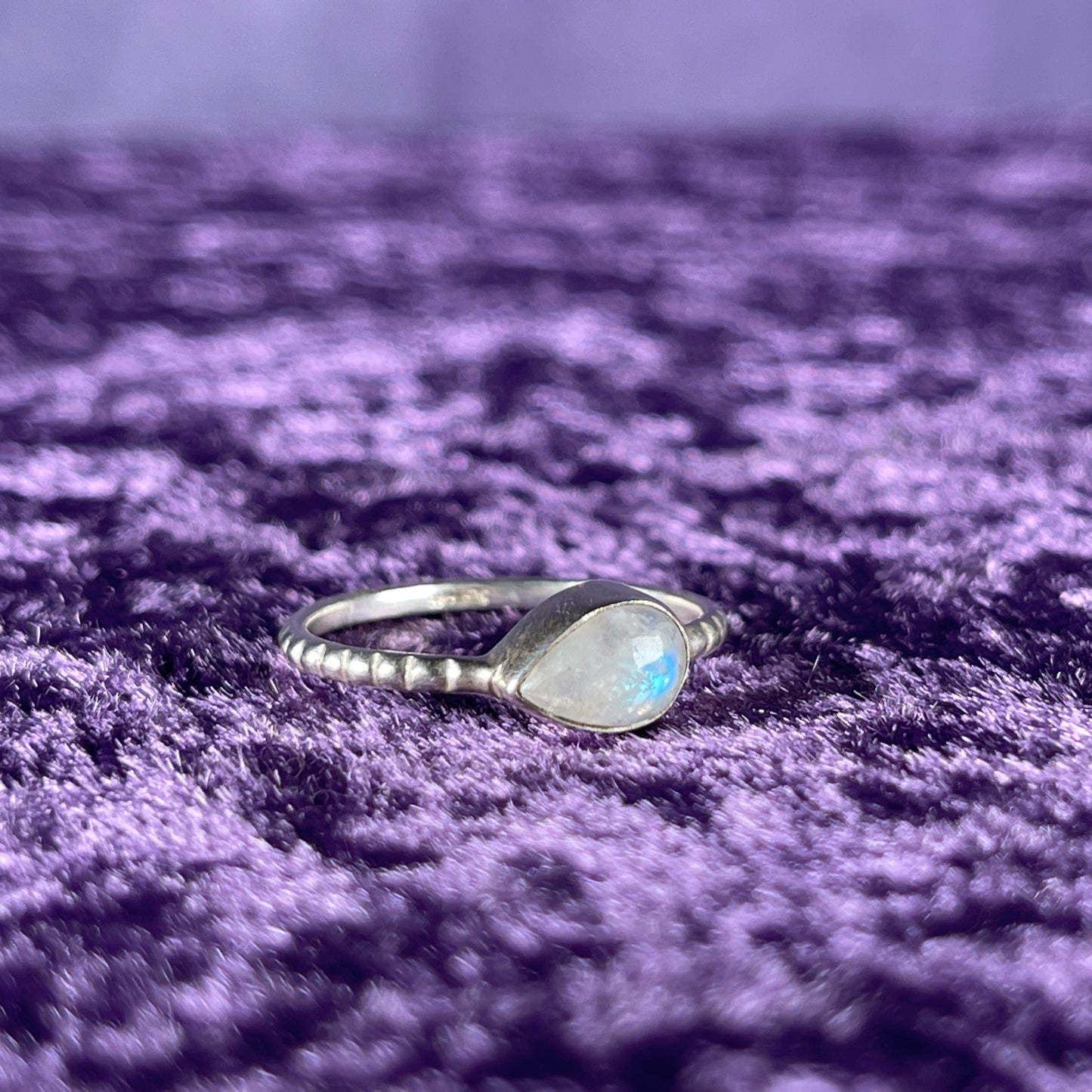 Vintage Sterling Silver 925 Dainty Teardrop Moonstone Ring Size P.5 / 8