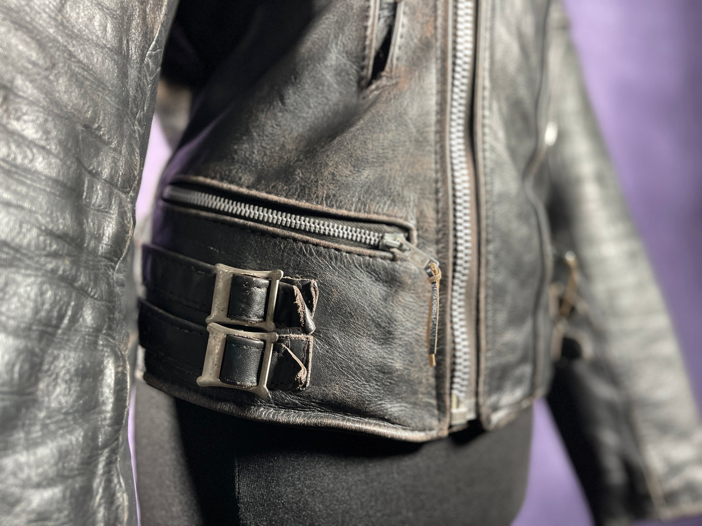 Vintage 1970s Mens Black Leather Biker Jacket Vintage Triumph Badge XS