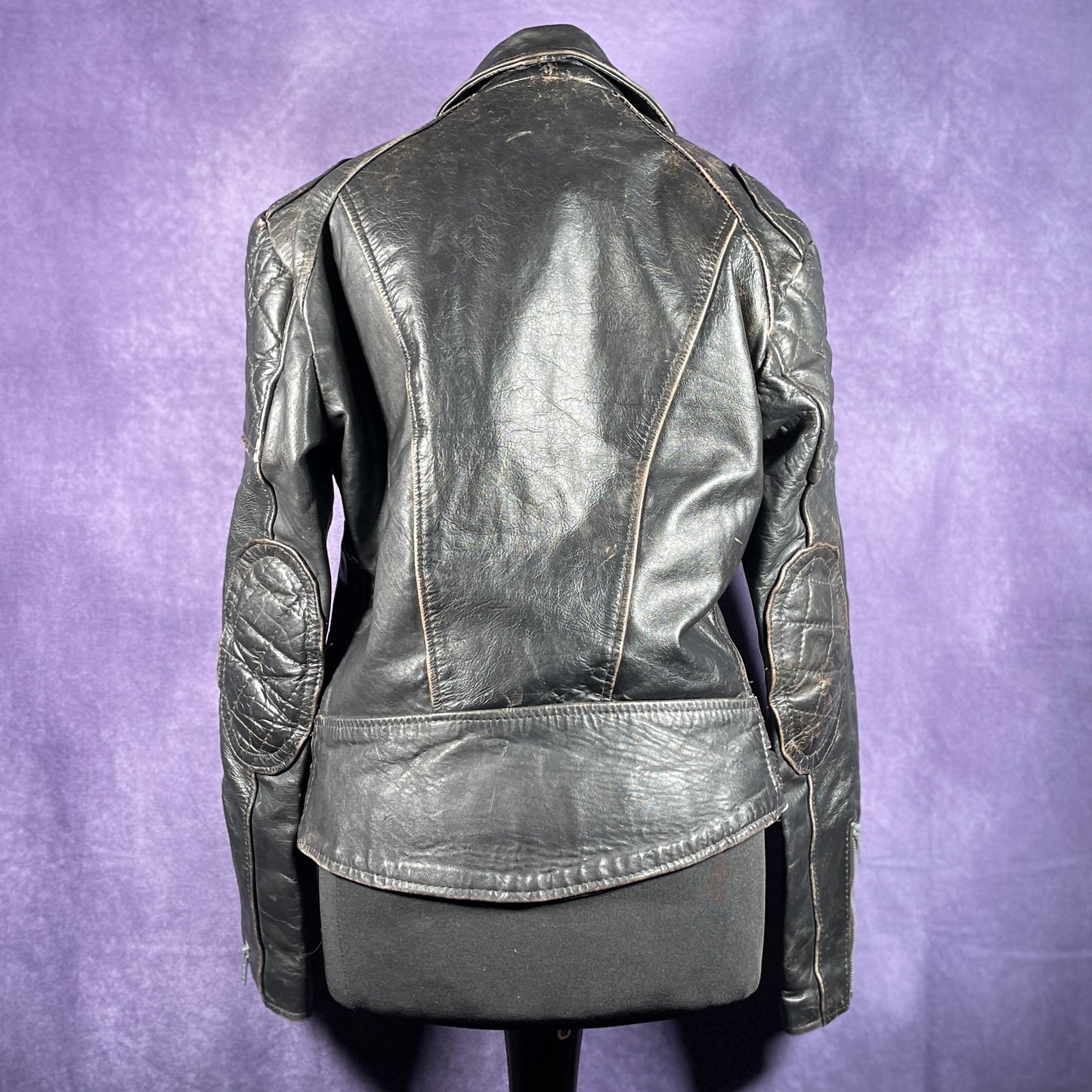 Vintage 1970s Mens Black Leather Biker Jacket Vintage Triumph Badge XS