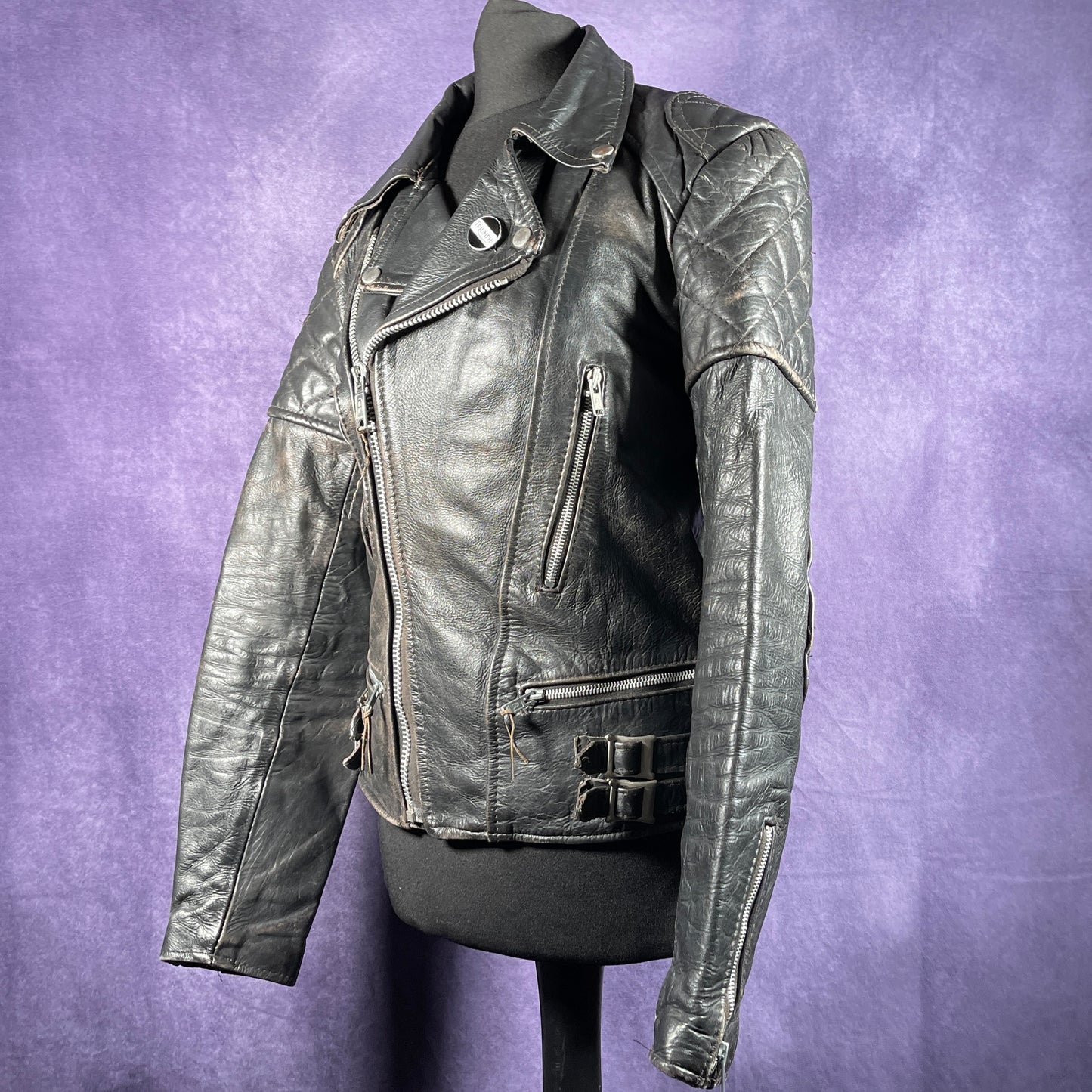 Vintage 1970s Mens Black Leather Biker Jacket Vintage Triumph Badge XS