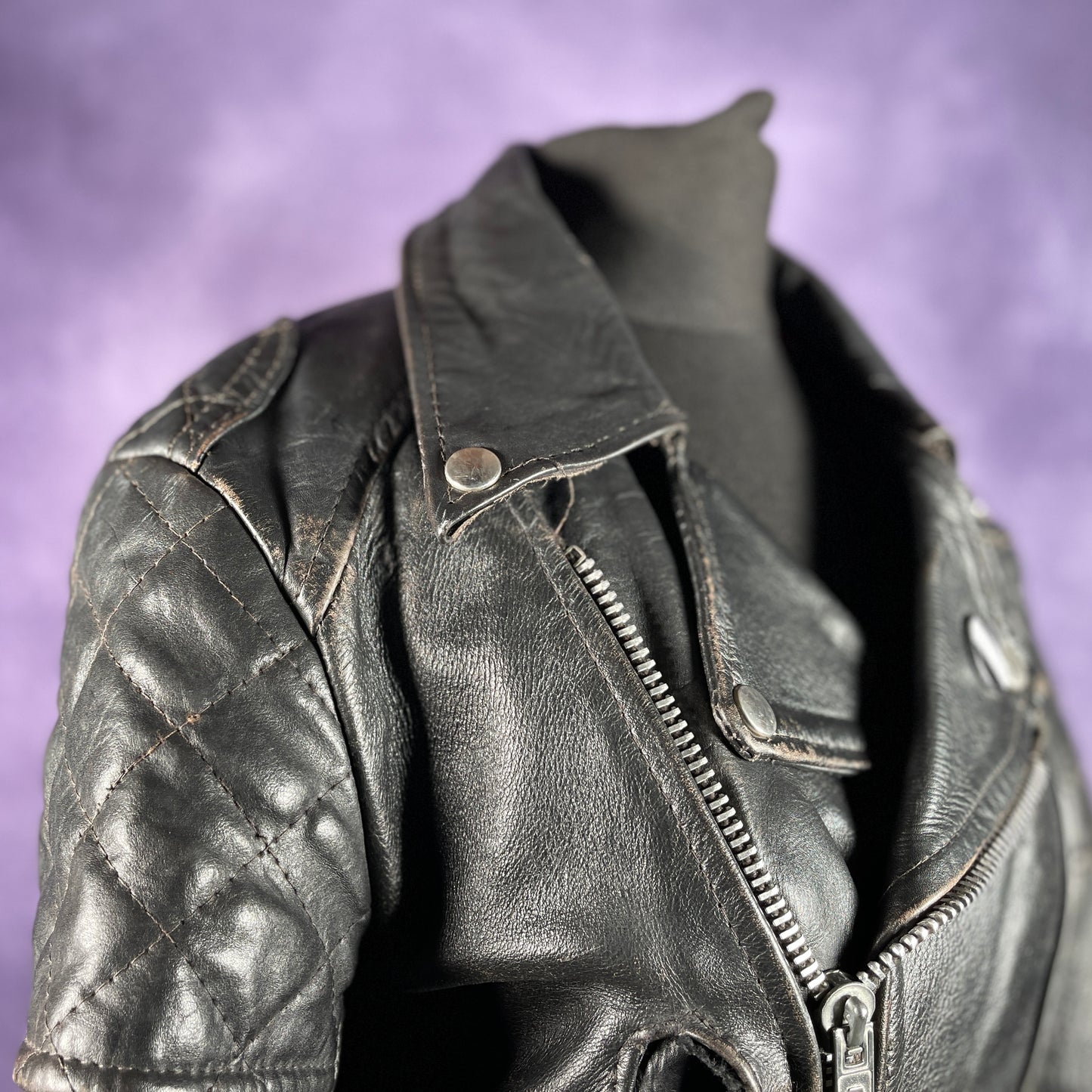 Vintage 1970s Mens Black Leather Biker Jacket Vintage Triumph Badge XS