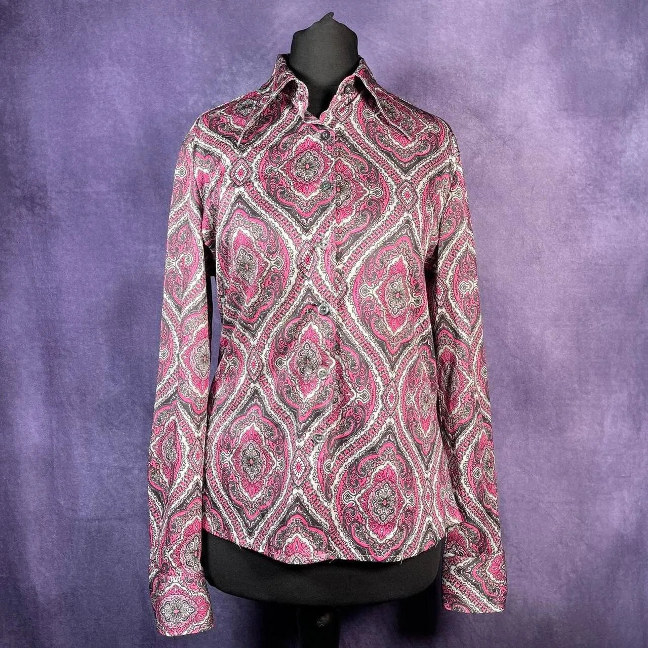 Vintage 1970s Psychedelic Dagger Collar Shirt Ladies Pink Black Size Large