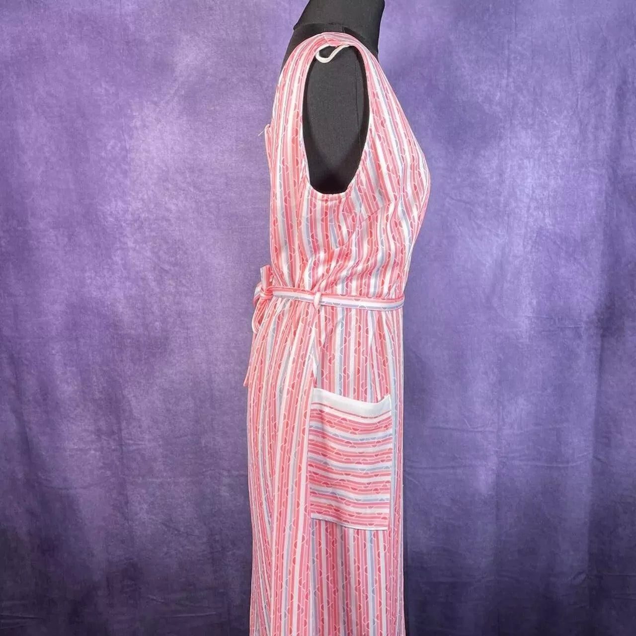 Vintage 1970s Peach Mod Semi-Circle Dress Square Neckline Size 14