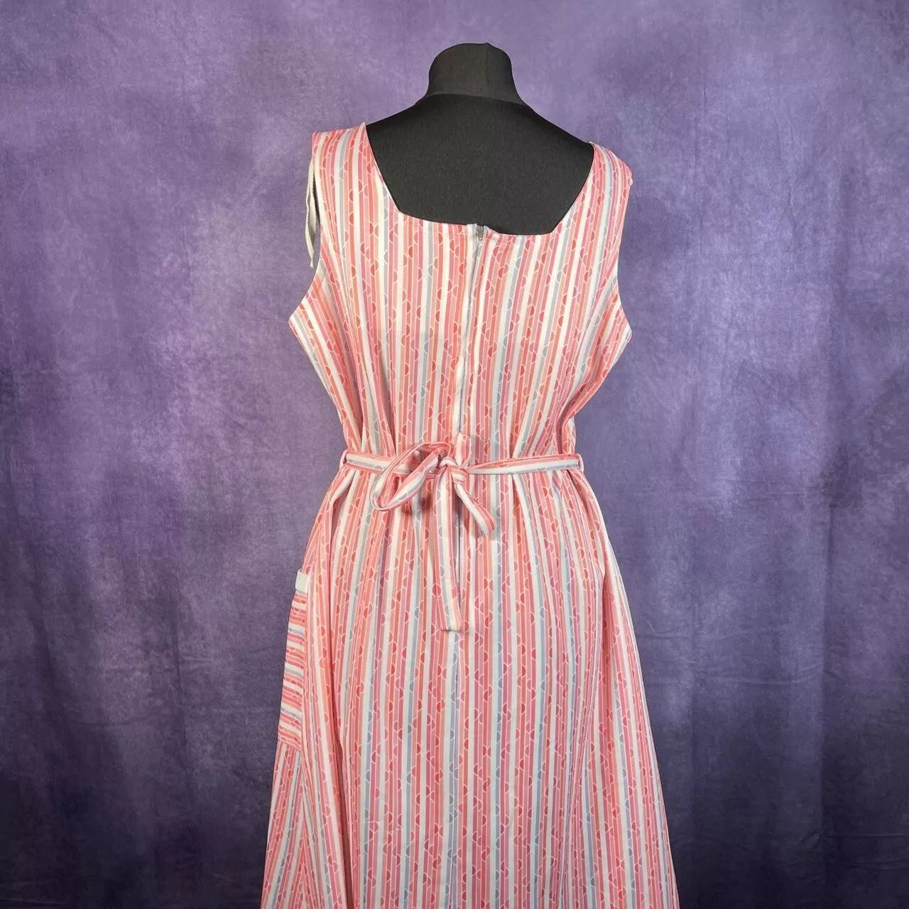 Vintage 1970s Peach Mod Semi-Circle Dress Square Neckline Size 14
