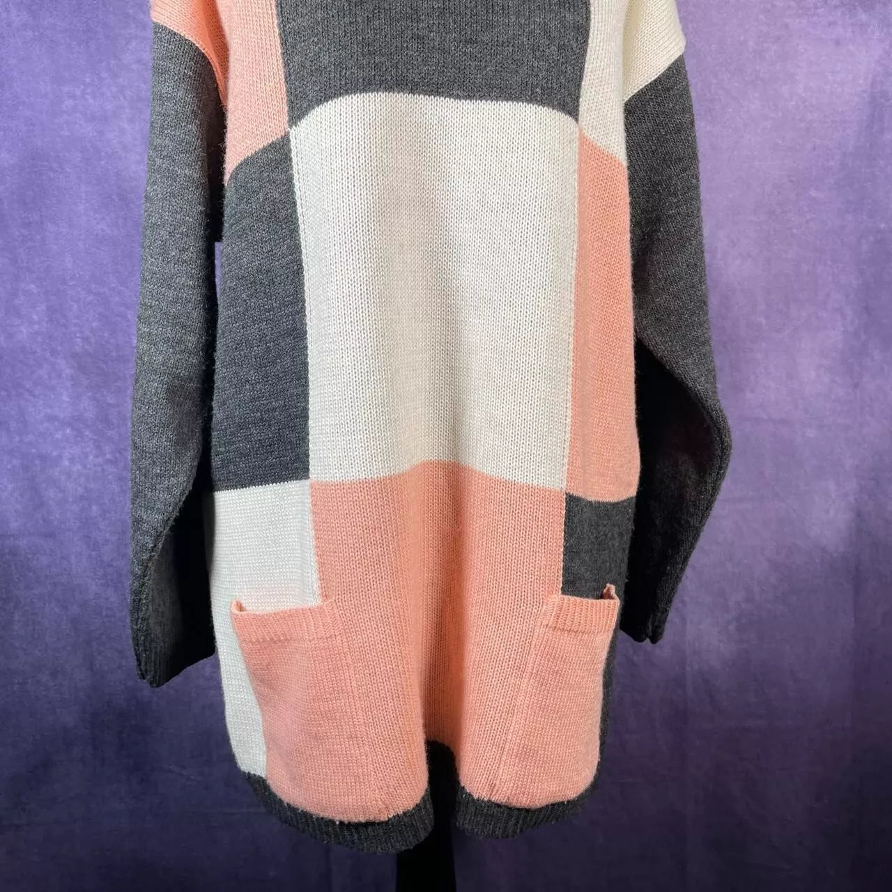 Vintage 1990's Ladies Sweater New Tast Square Pattern Pockets C&A Size Small 36/