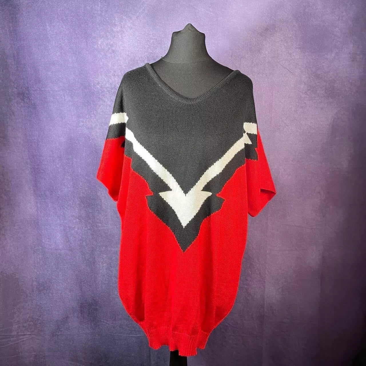 Vintage 1980s Thron Red Black White Sweater Size 16 Stranger Things Pop New Wave