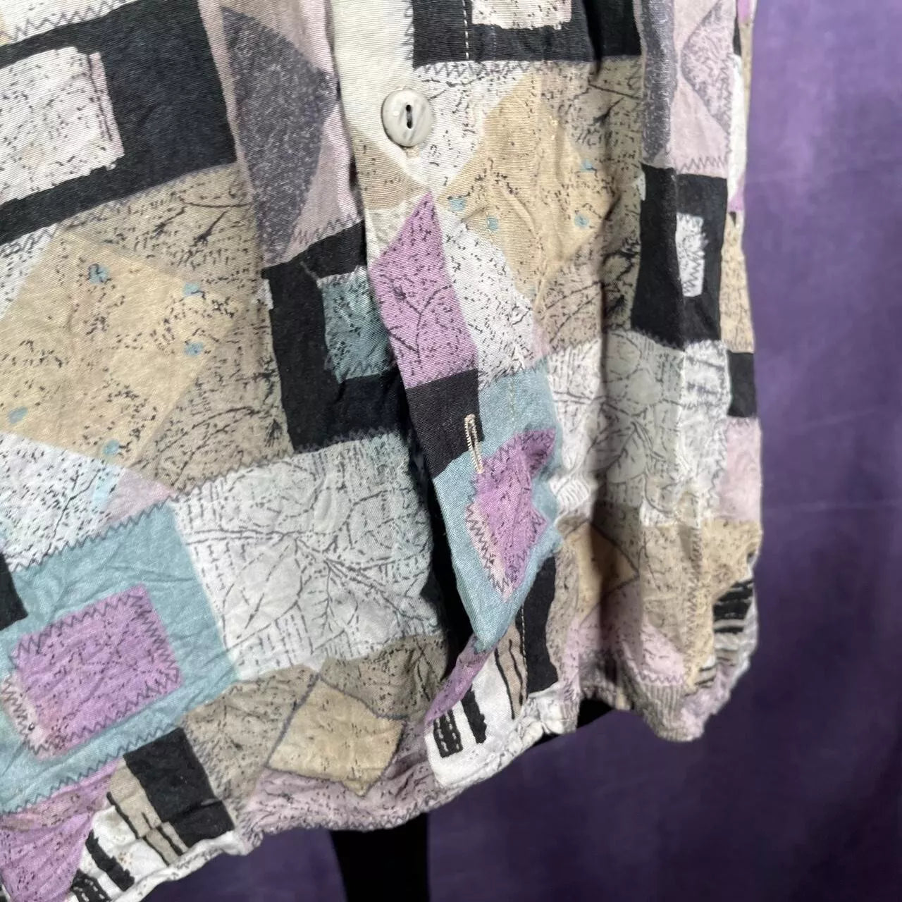 Vintage 90s Pattern Button Up Shirt Grey/Purple/Blue Lobby Short Sleeved