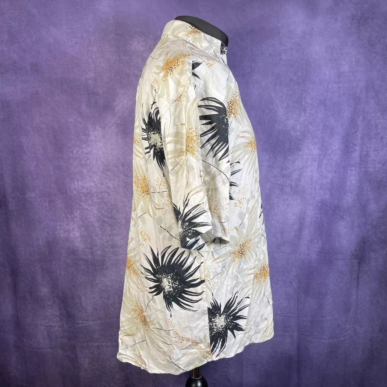 1990s Bruno B Beige/Tan Palm Leaf Hawiian Shirt Size XL