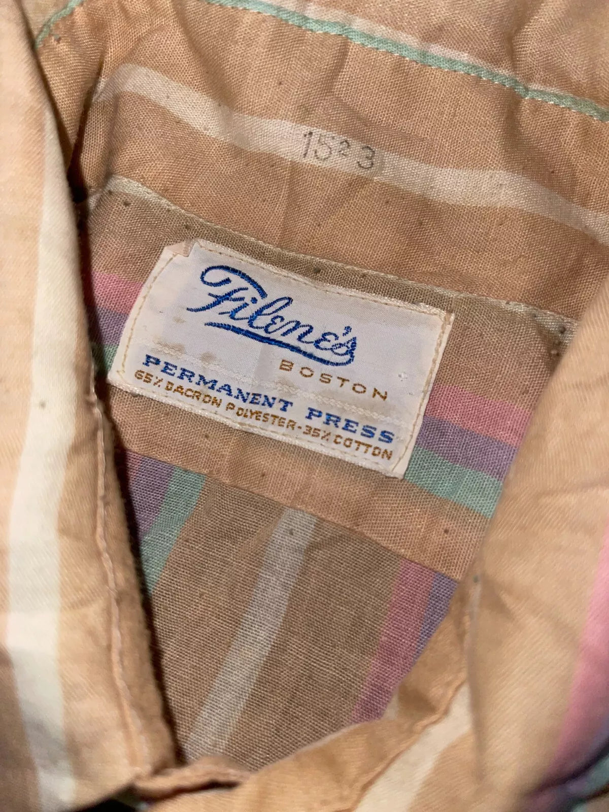 Vintage 1970s Beige Pink Blue Filene's Boston Dagger Collar Shirt Large/XL
