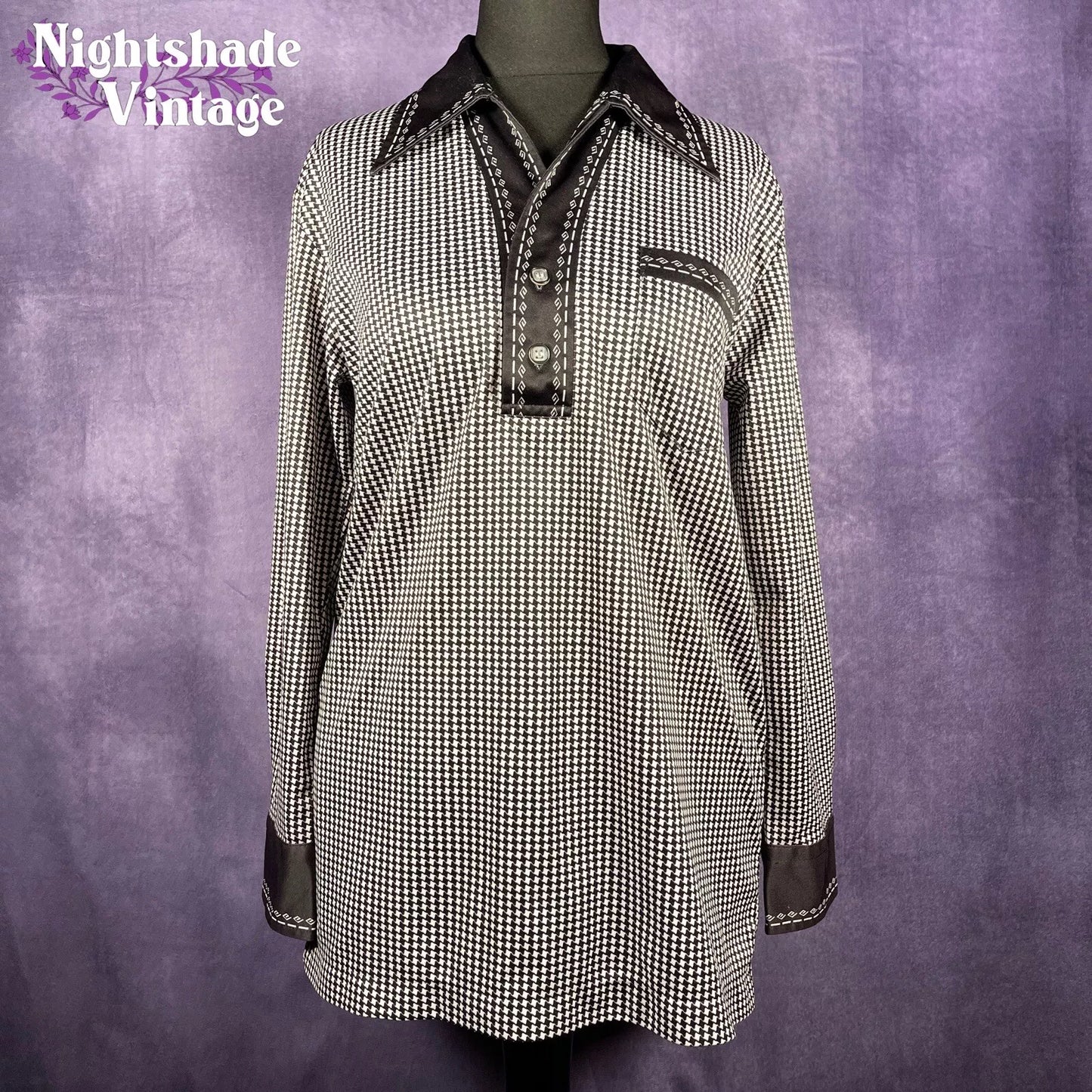 Vintage 70s Black White Mens Dogtooth Polo Dagger Collar Shirt Rockabilly