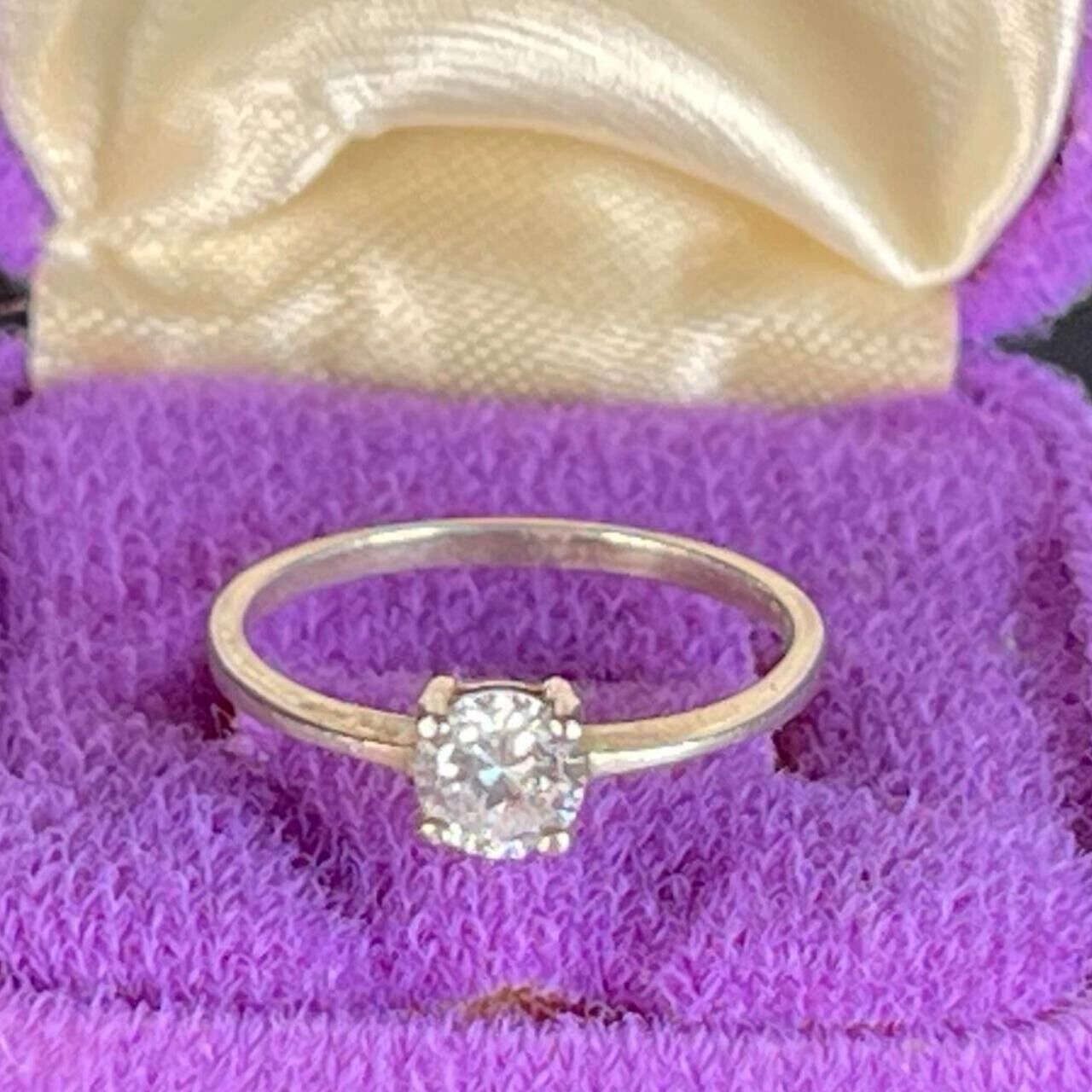 Vintage Sterling Silver 925 Band Zirconia Stone Ring