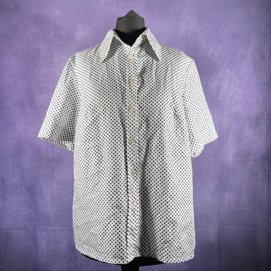 Vintage 1970s White Dark Blue Navy Polka Dot Short Sleeve Shirt