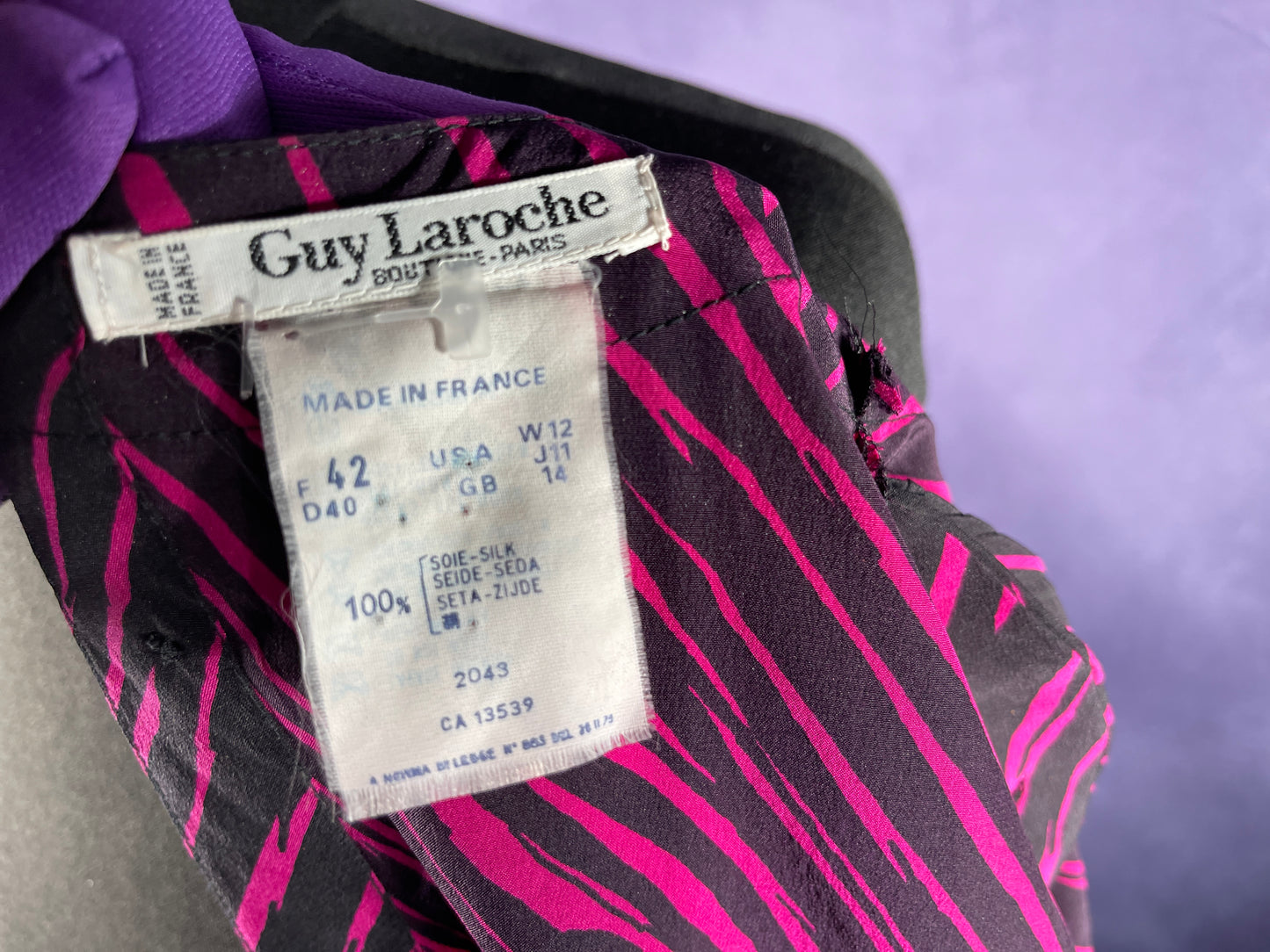 Vintage 1980s Women's Guy Laroche Silk Shirt Black Pink Button Up
