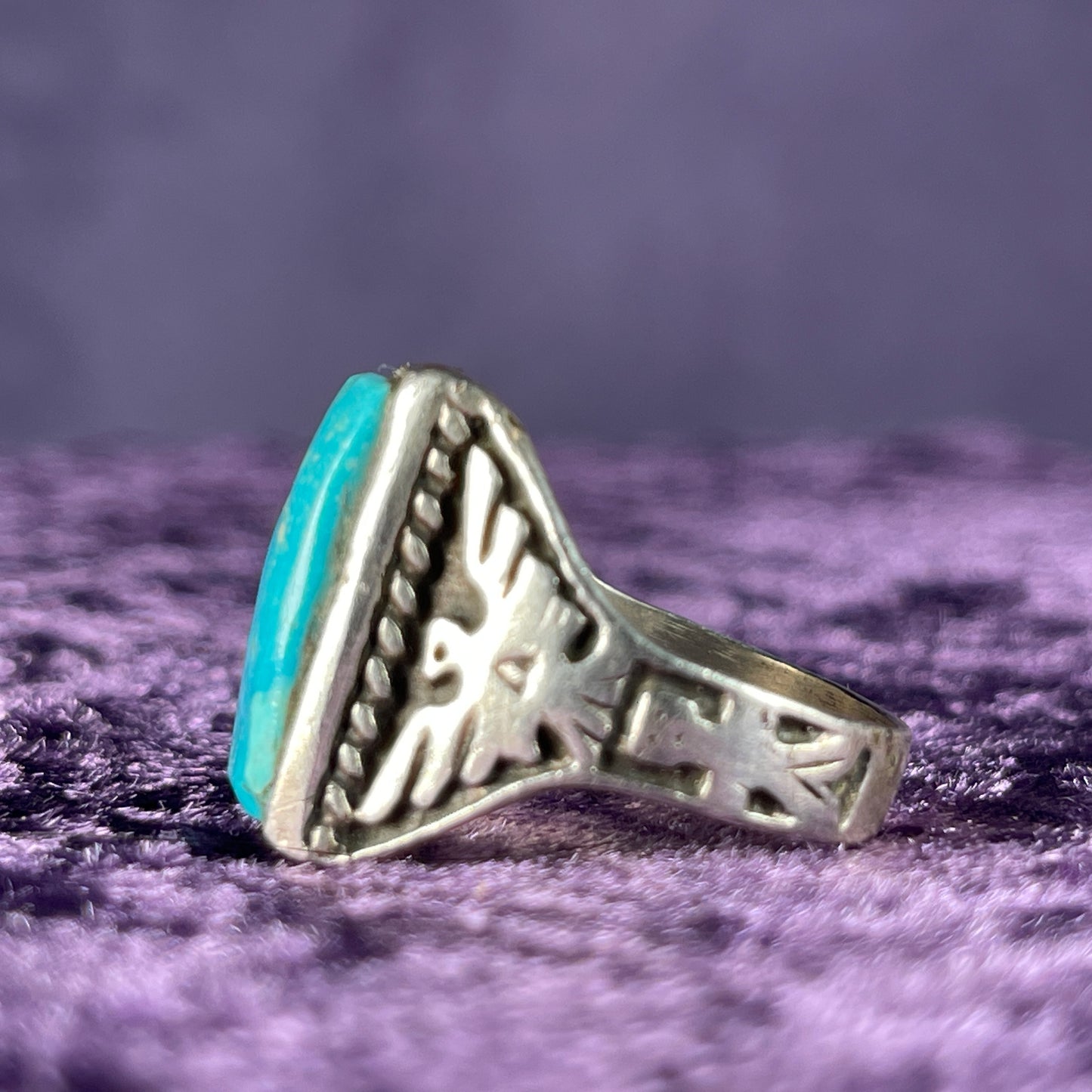 Vintage Native American Striated Turquoise Thunderbird &amp; Kachina Navajo 925 Silver Ring Size X.5 / 11.75