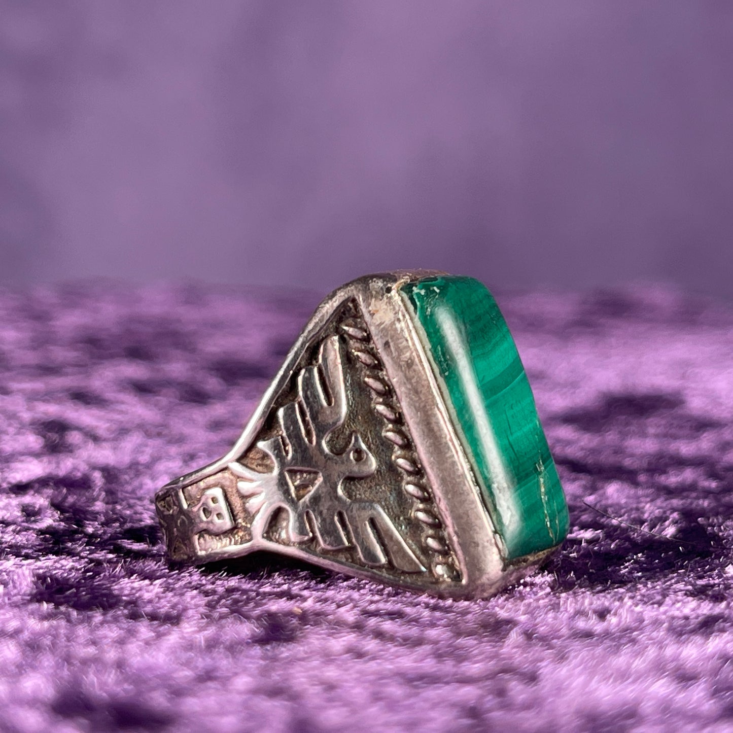 Vintage Native American Malachite Thunderbird &amp; Kachina Navajo 925 Silver Ring Size 9.5 / T&nbsp;