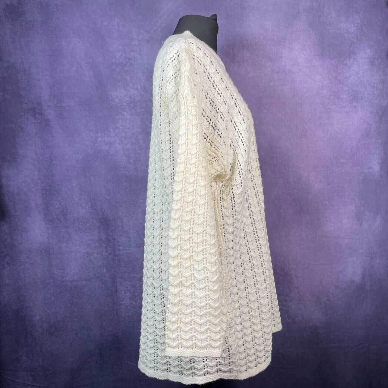 Vintage Oversized Ladies 1990s Wool Sweater Jumper Size M