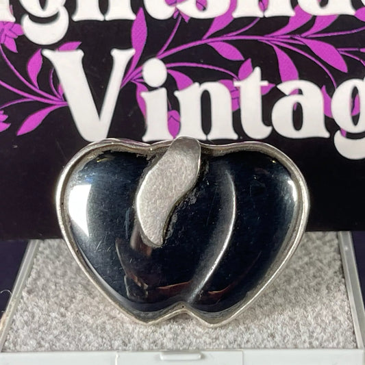 Vintage 1990s Onyx Double Heart SIlver Ring Size Q.5 / 8.25