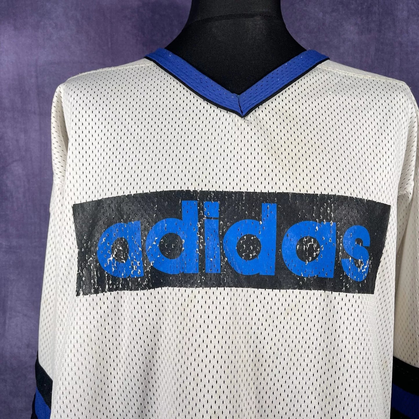 Vintage 90's Adidas Men's Blue and White Shirt
